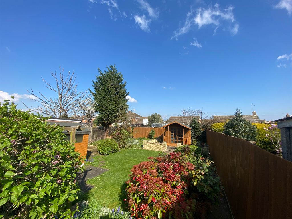2 bed detached bungalow for sale in Oakdale Avenue, Stanground