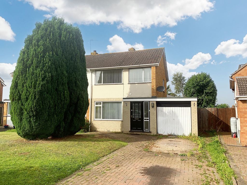 3 bed semidetached house for sale in Blackfriars Avenue, Droitwich WR9