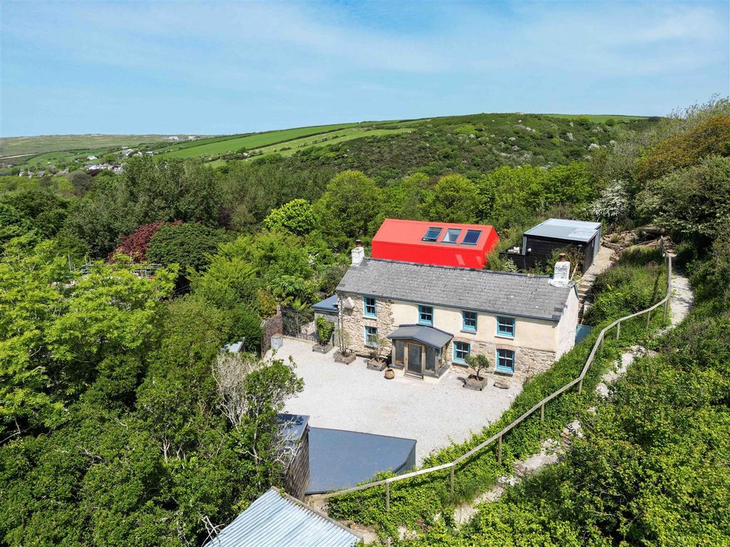 3 bed detached house for sale in Cox Hill, Cocks, Perranporth TR6, £