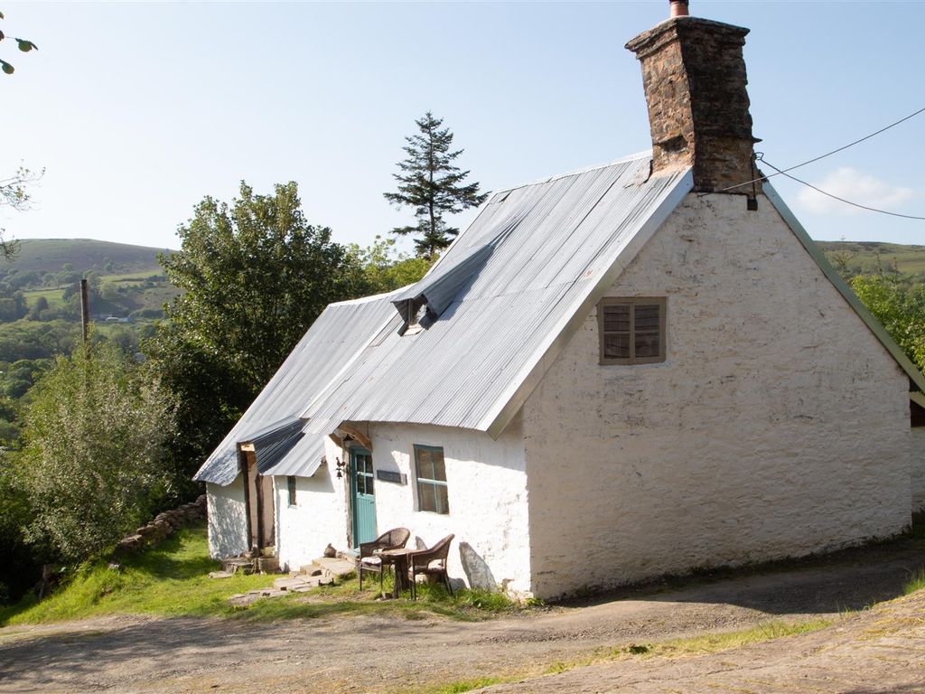 2 bed detached house for sale in Llanfaredd, Builth Wells LD2 Zoopla