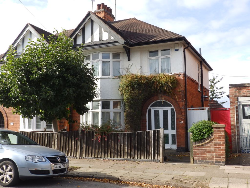 3 bed semidetached house to rent in Westcotes Drive, Leicester LE3, £