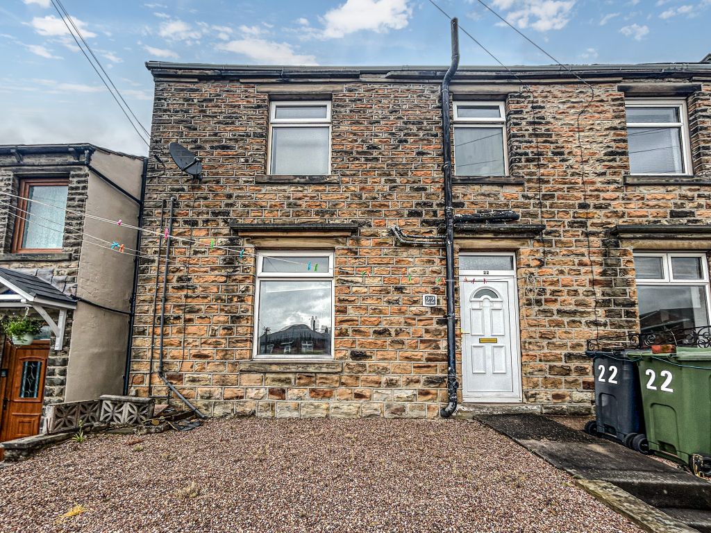 2 bed end terrace house for sale in Beaumont Street, Emley