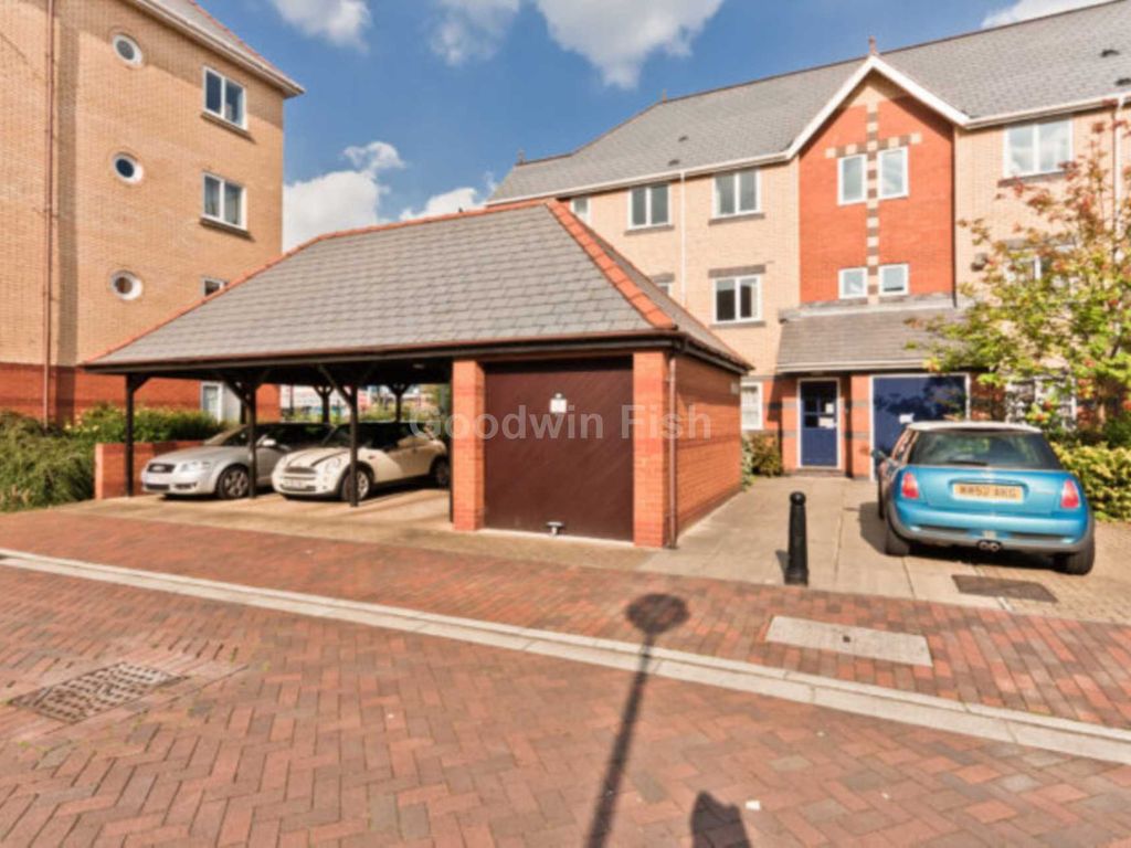 2 bed flat to rent in Salford Quays, Salford M50 Zoopla