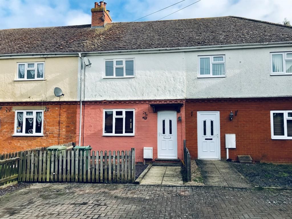 2 bed terraced house for sale in Long Street Road, Hanslope, Milton