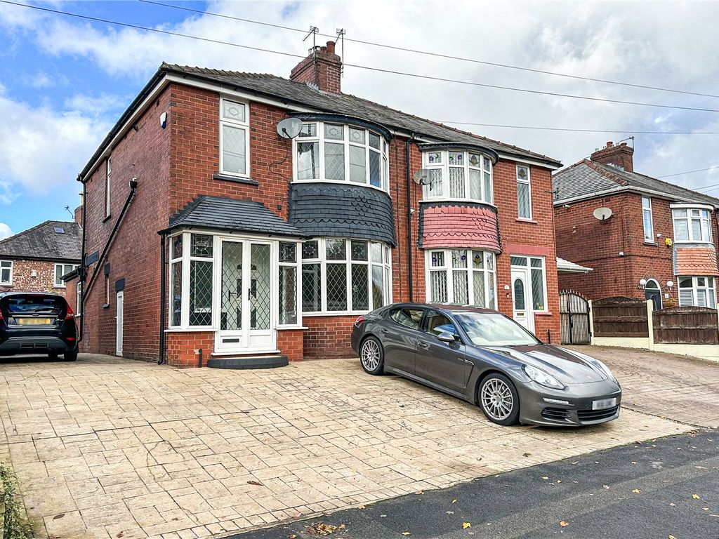 3 bed semidetached house for sale in Broadway, Failsworth, Manchester