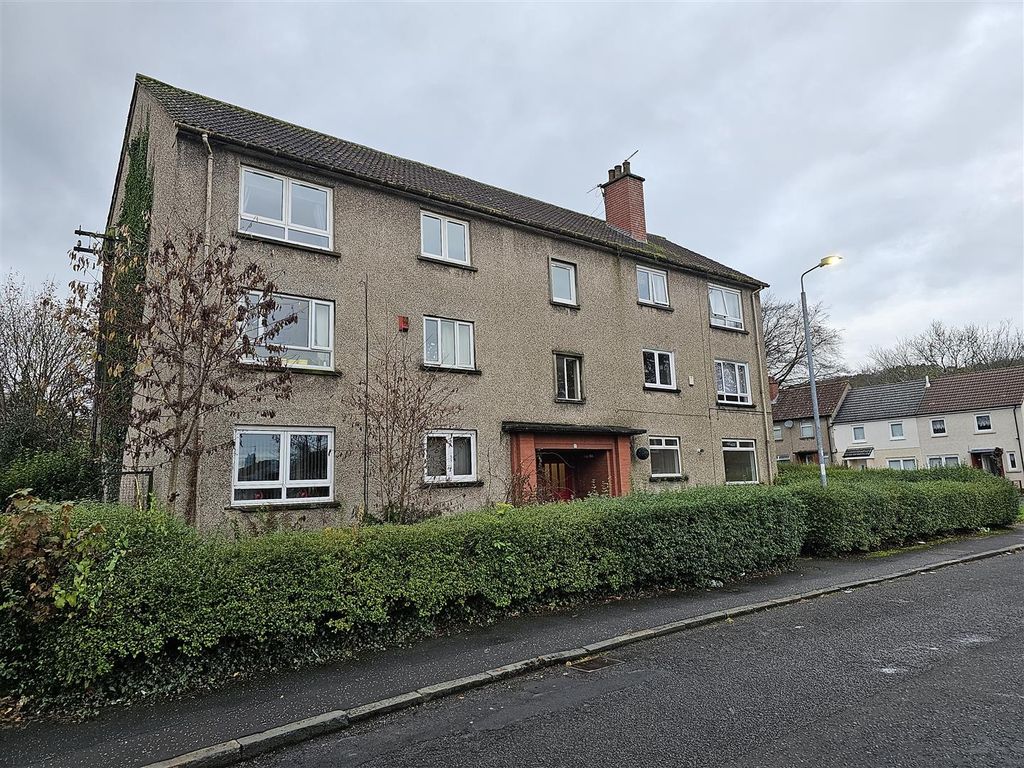 2 bed flat for sale in Kerr Street, Barrhead, Glasgow G78, £64,995 Zoopla