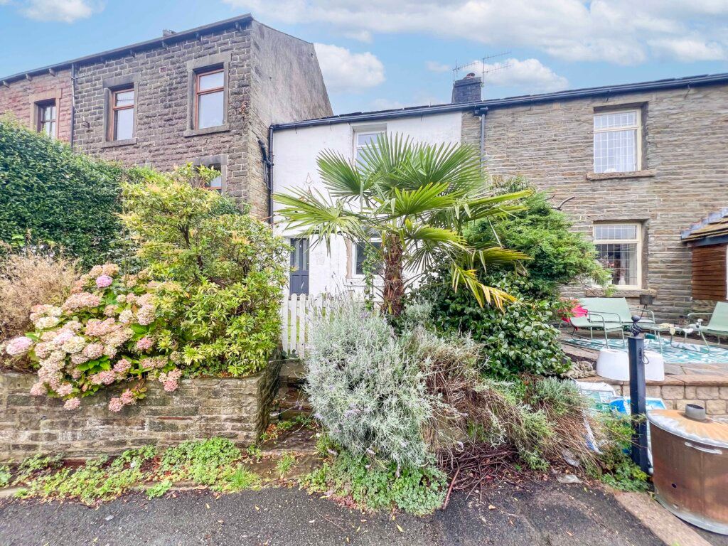 2 bed terraced house for sale in South Villas, Stacksteads, Bacup