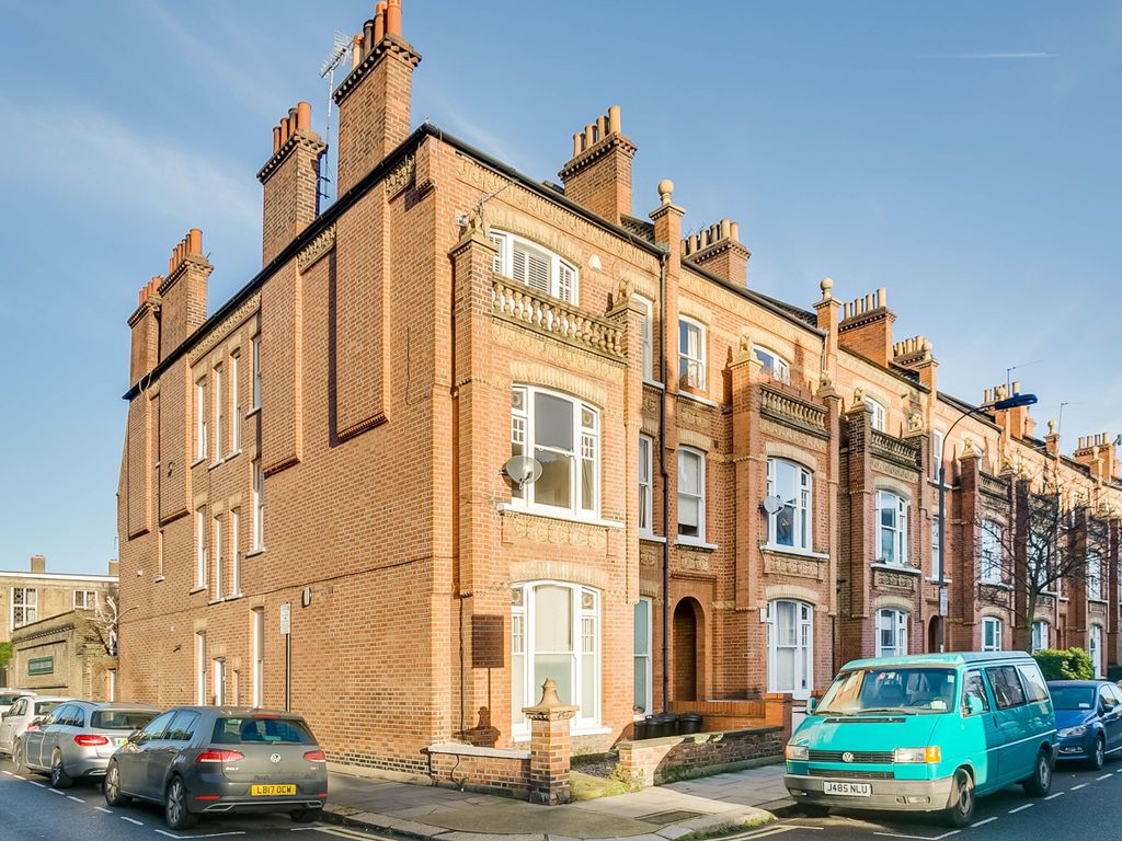 Fulham Park Gardens, Fulham, London, UK SW6