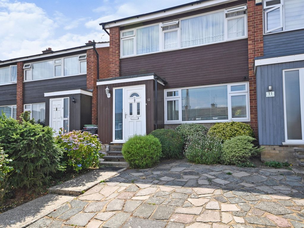 3 bed terraced house for sale in Goodwood Close, Hoddesdon EN11 Zoopla
