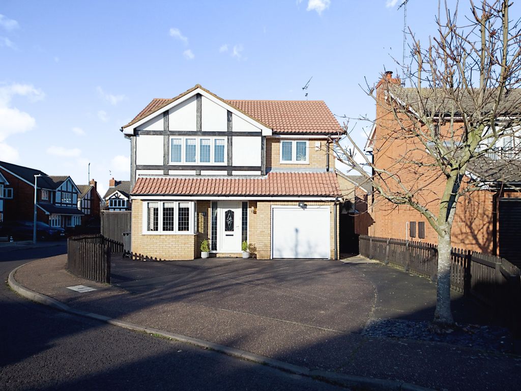 4 bed detached house for sale in Peregrine Road, Waltham Abbey EN9 Zoopla