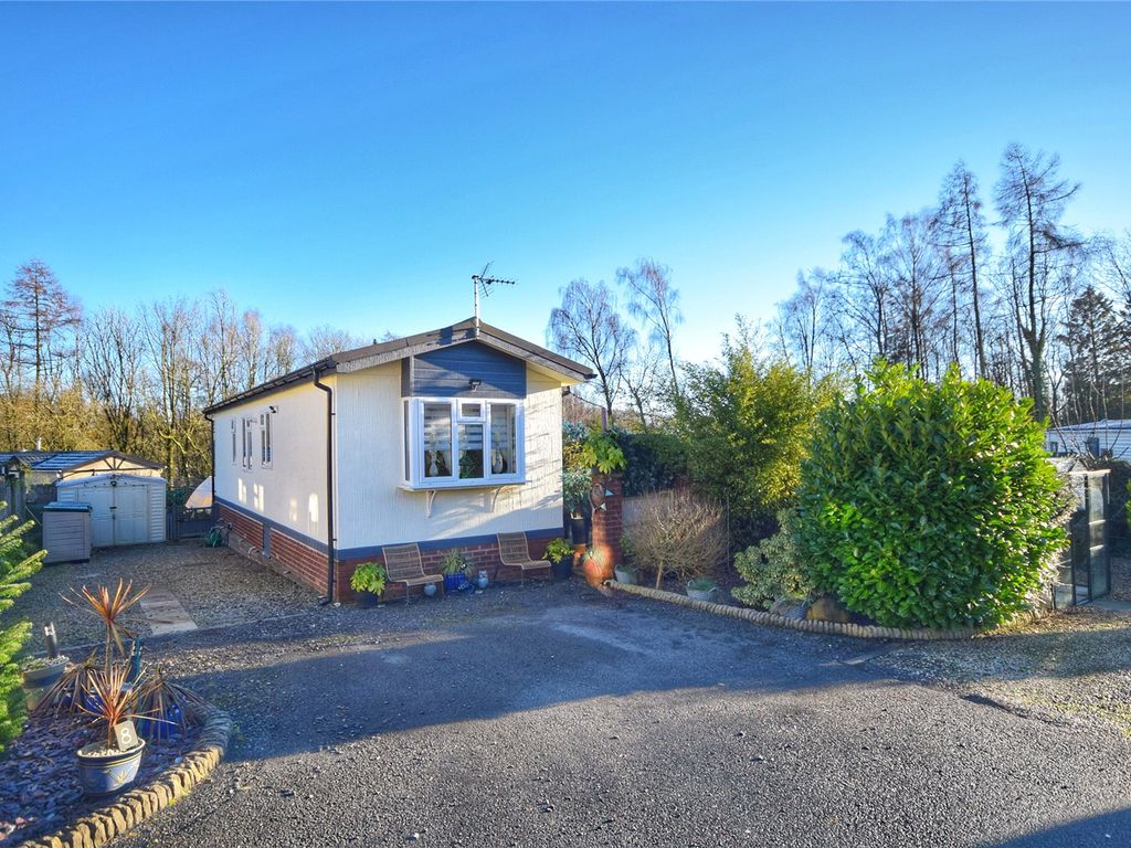 2 bed property for sale in Pendle View, Three Rivers Woodland Park