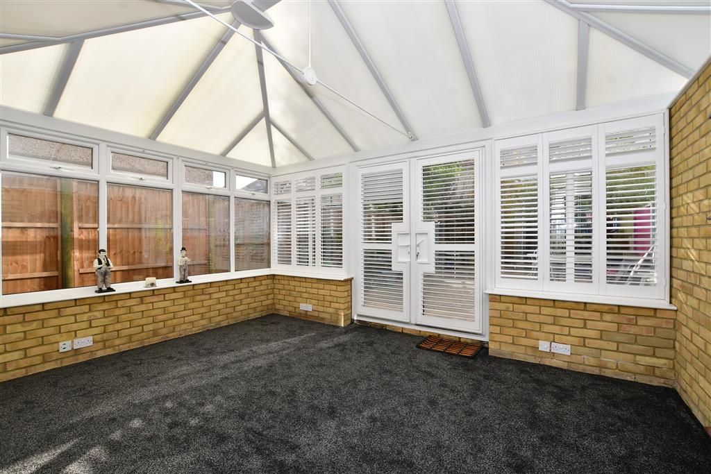 4 bed detached house for sale in Worcester Park, Worcester Park, Surrey KT4, £650,000 Zoopla