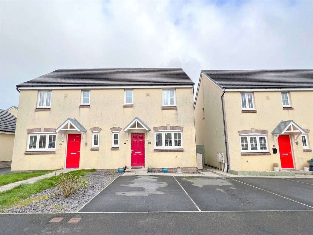 3 bed semidetached house for sale in Castleton Grove, Haverfordwest