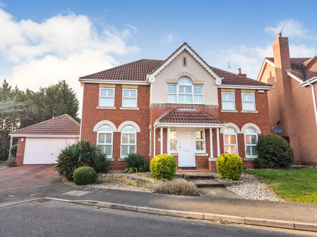 4 bed detached house for sale in Chancery Court, Wilford, Nottingham