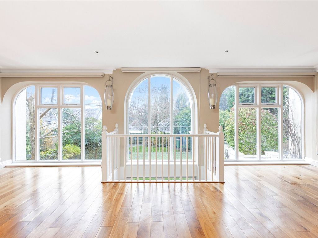 3 bed terraced house to rent in Ruxley Towers, Ruxley Ridge, Claygate