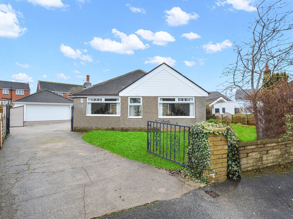3 bed bungalow for sale in Hamers Wood Dr Catterall Preston, Hamers Wood Drive, Preston