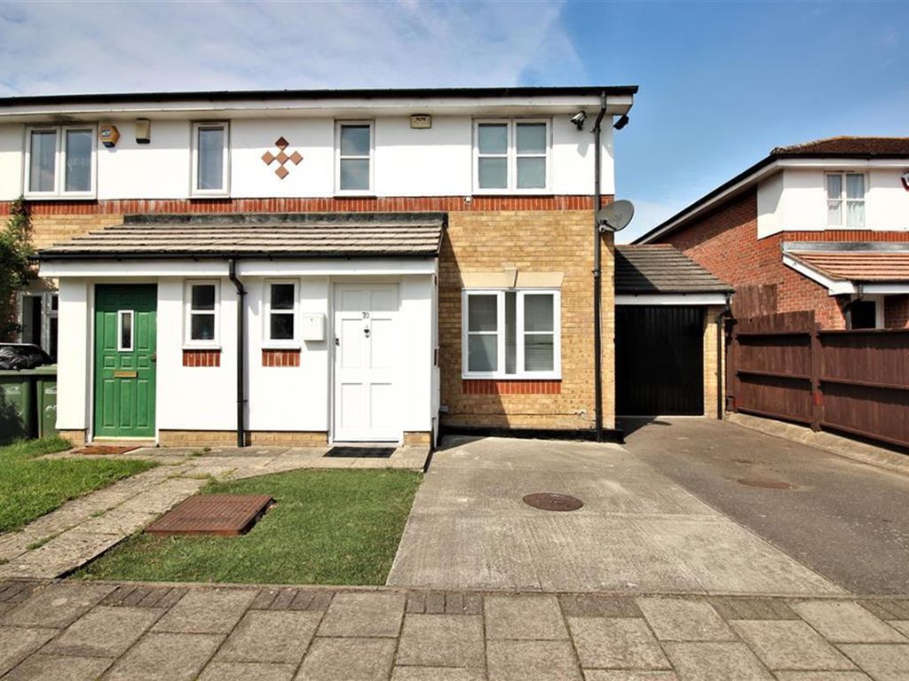 4 bed semidetached house for sale in Sunset Road, Thamesmead, London