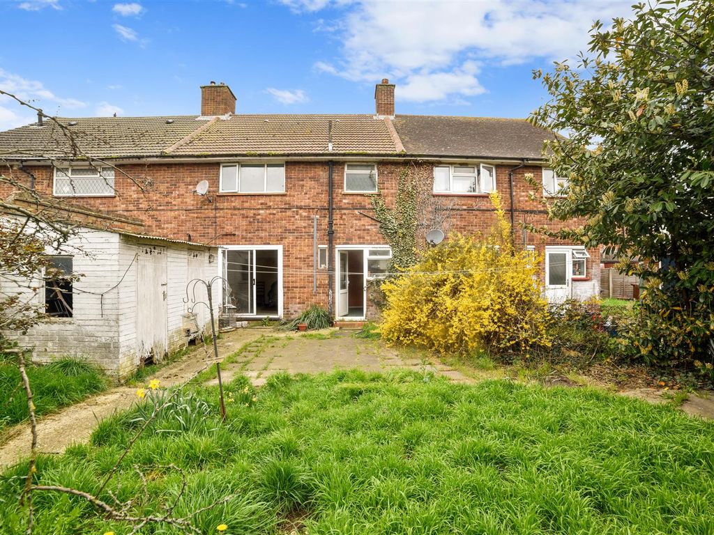 3 bed terraced house for sale in Bedfont Close, Feltham TW14 Zoopla