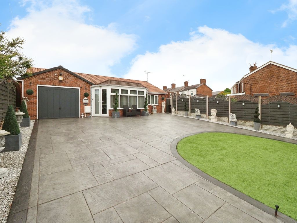 2 bed detached bungalow for sale in Eastland Terrace, Meden Vale