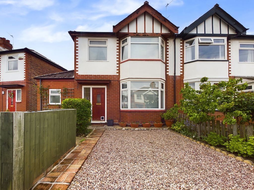 3 bed semidetached house for sale in Windsor Drive, Grappenhall