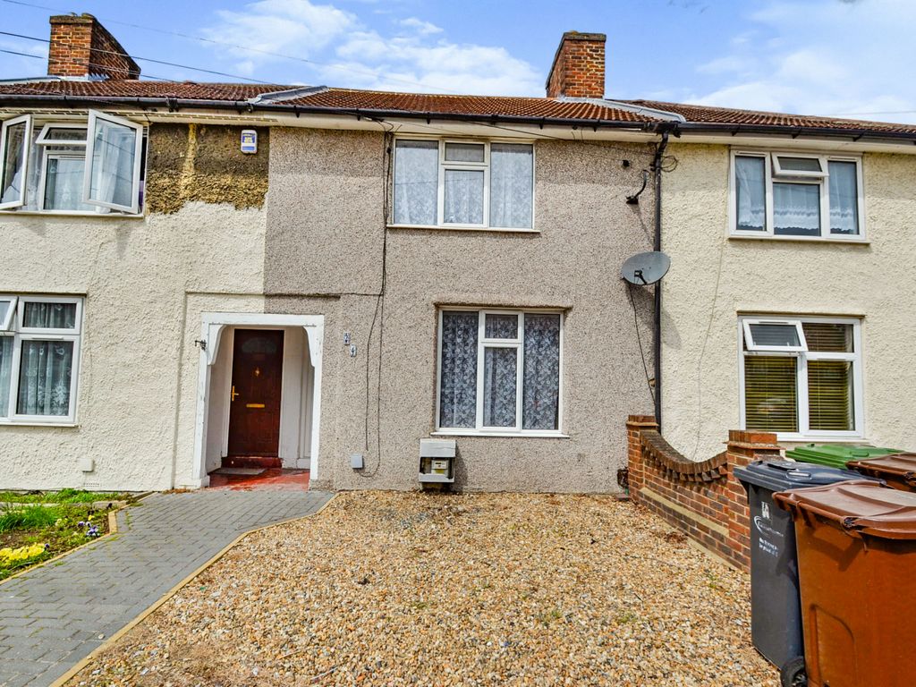 2 bed terraced house to rent in Stonard Road, Dagenham RM8 Zoopla