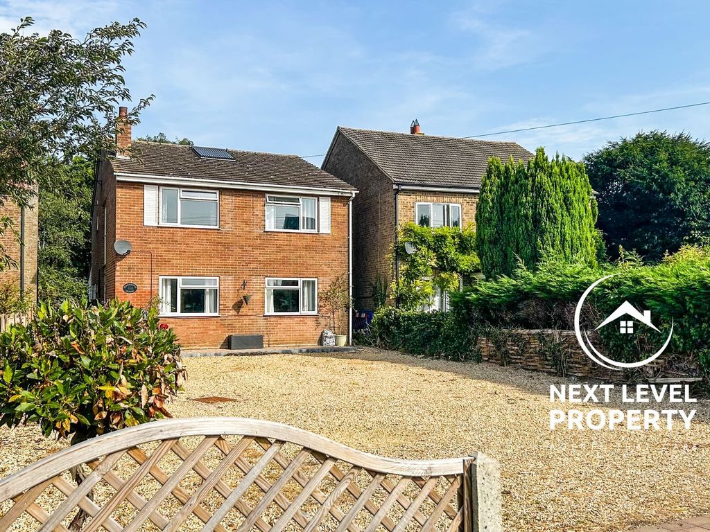 4 bed detached house for sale in Main Road, Parson Drove PE13, £400,000