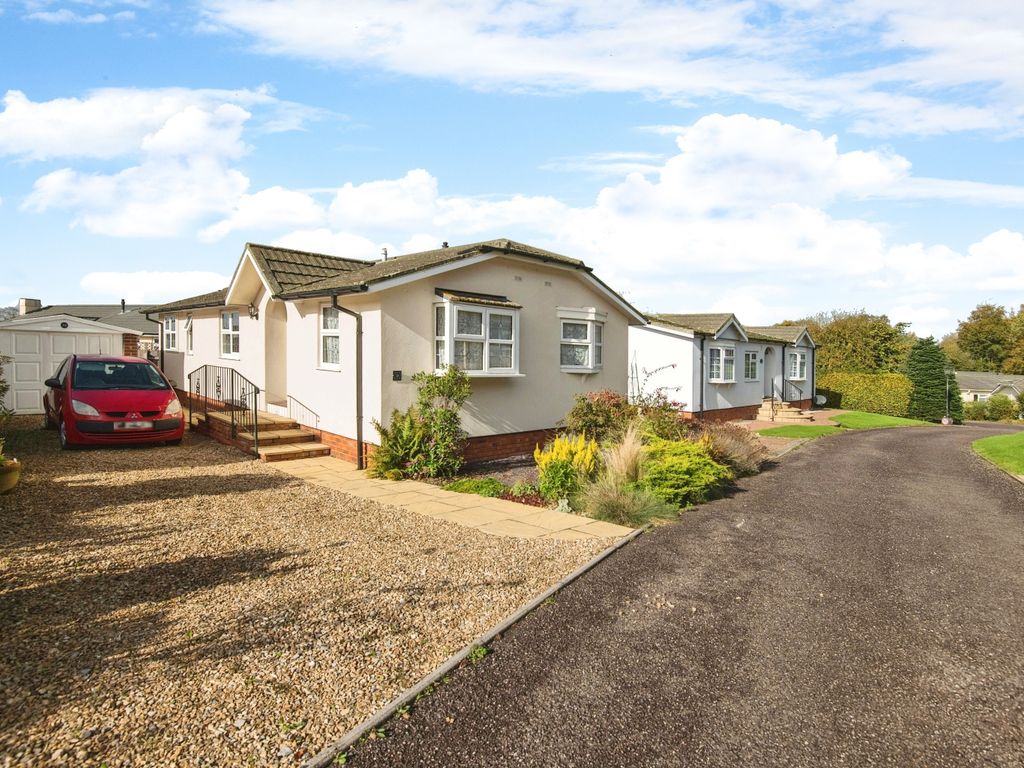 2 bed property for sale in Whimple, Exeter, Devon EX5, £190,000 Zoopla