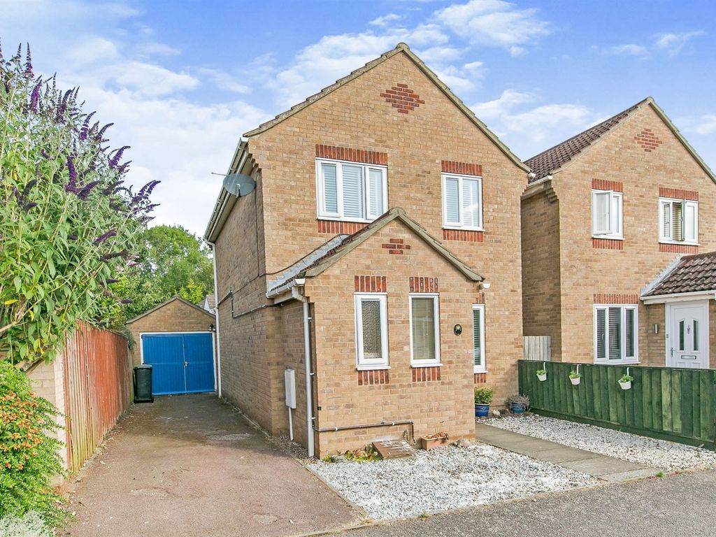 3 bed detached house for sale in Coopers Way, Barham, Ipswich IP6 Zoopla