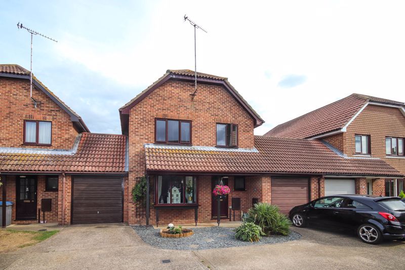 4 bed detached house for sale in Fordwich Place, Sandwich CT13 Zoopla