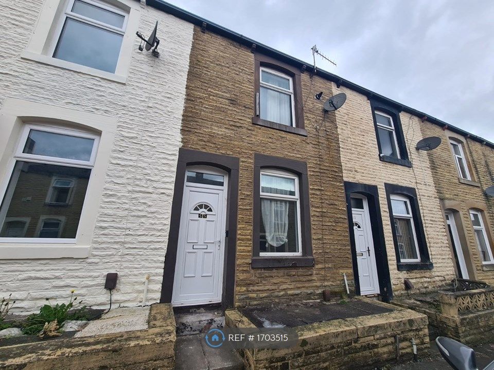 2 bed terraced house to rent in Reed Street, Burnley BB11 Zoopla