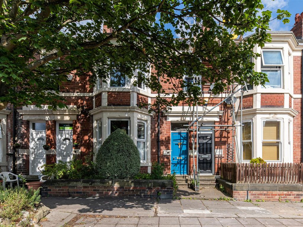 2 bed flat for sale in Dinsdale Road, Sandyford, Newcastle Upon Tyne