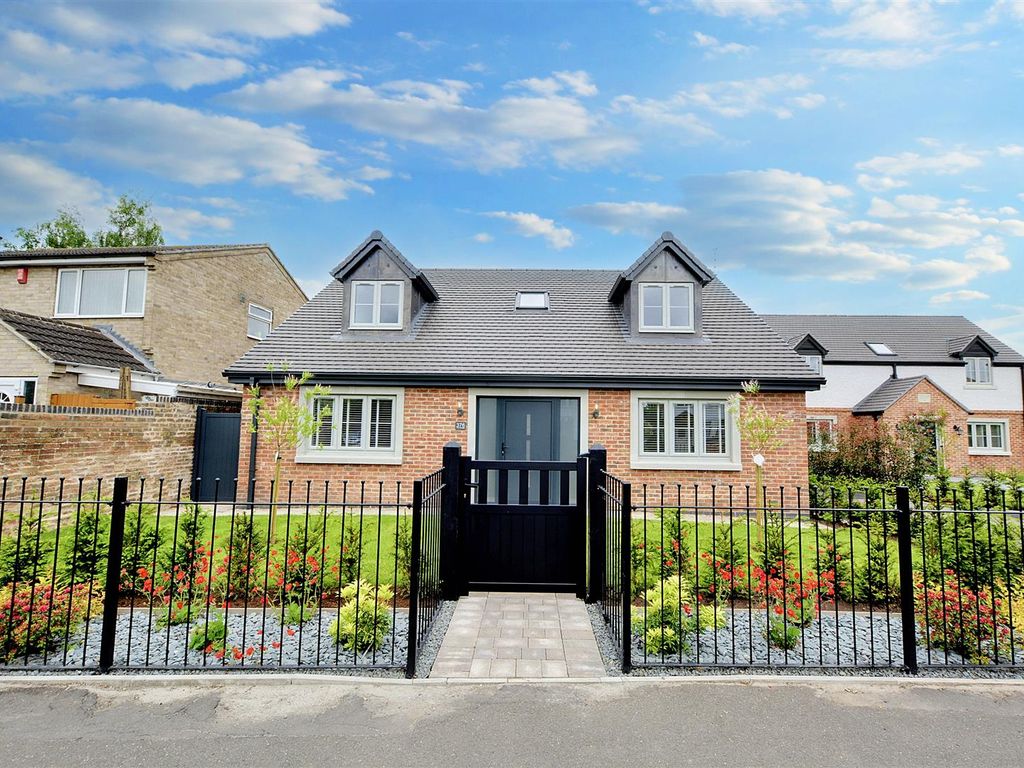 New home, 4 bed detached bungalow for sale in High Road, Chilwell