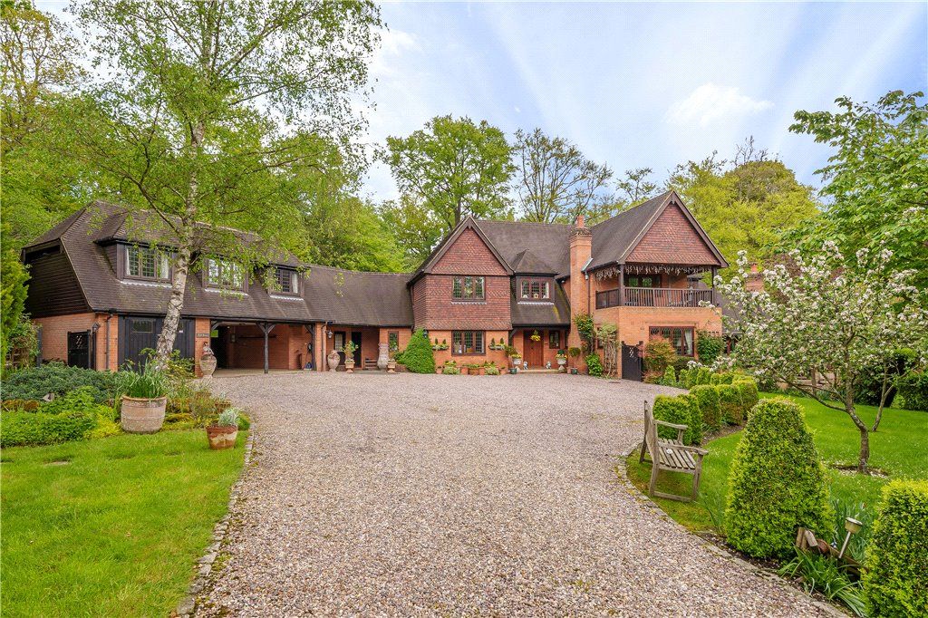 6 bed detached house for sale in Egypt Lane, Farnham Common