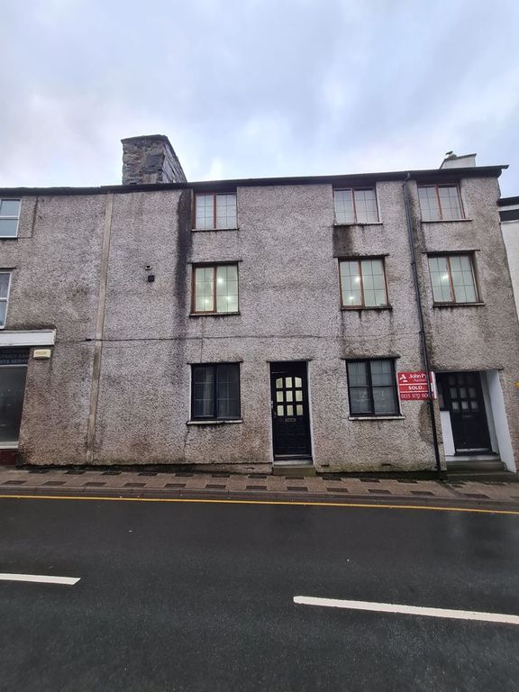 2 bed flat to rent in Bridge Street, Llanrwst LL26 Zoopla