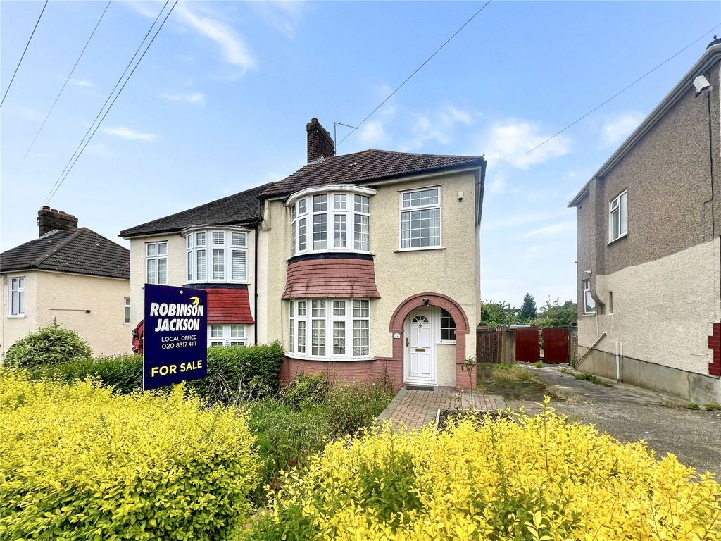 3 bed semidetached house for sale in Eastview Avenue, Plumstead SE18