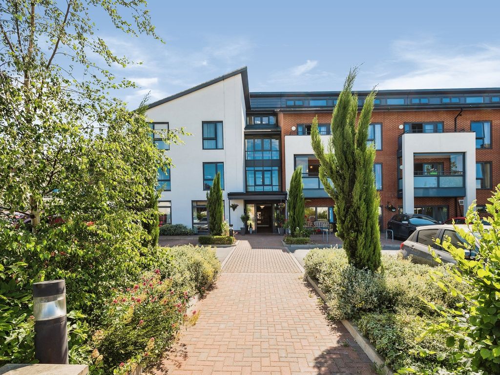 2 bed property for sale in Craufurd Road, Cowley, Oxford OX4, £80,000