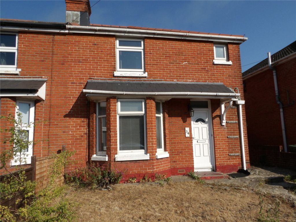 3 bed end terrace house for sale in King Edward Avenue, Southampton