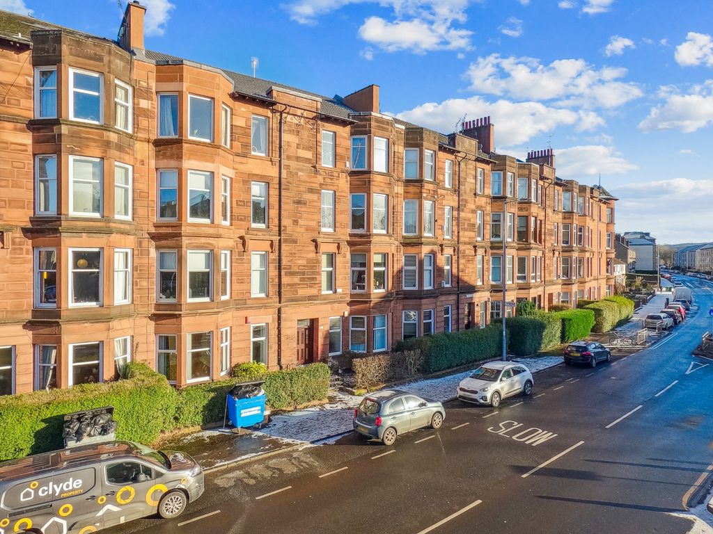 2 bed flat for sale in Tantallon Road, Shawlands, Glasgow G41, £179,000 Zoopla