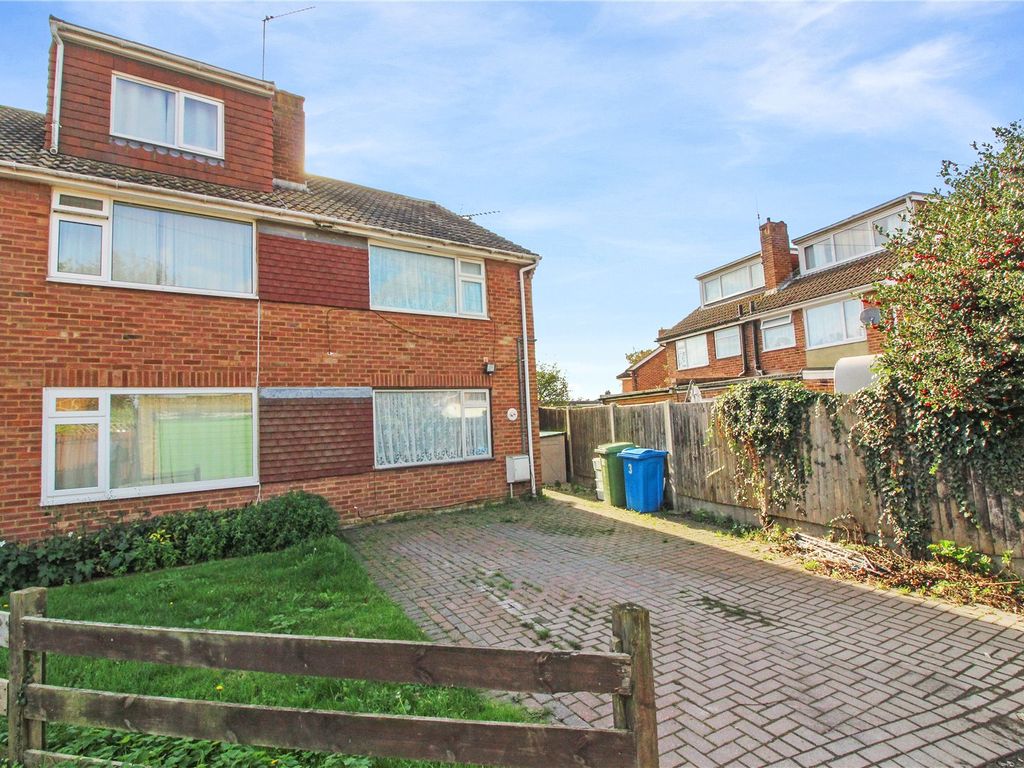 3 bed semi-detached house for sale in cortland mews, sittingbourne, kent me10