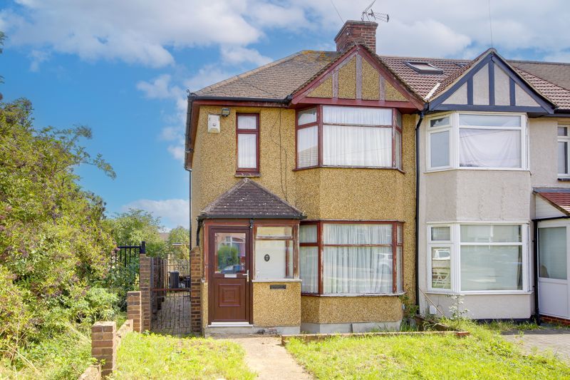 3 bed terraced house for sale in Greenwood Avenue, Enfield EN3, £