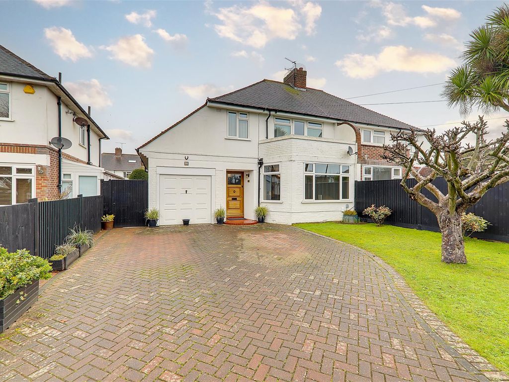 3 bed semidetached house for sale in Goring Road, GoringBySea