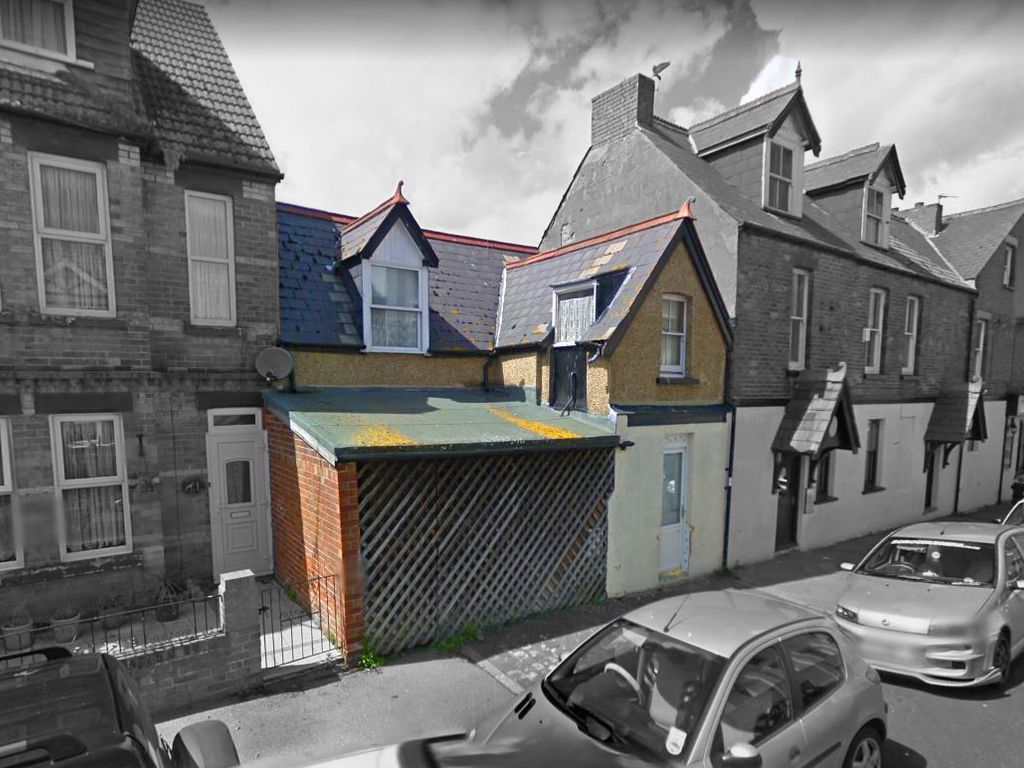 Leisure/hospitality for sale in Cheriton Road, Folkestone CT19, £