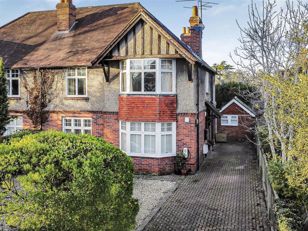 3 bed flat for sale in Downshire Square, Reading RG1 Zoopla