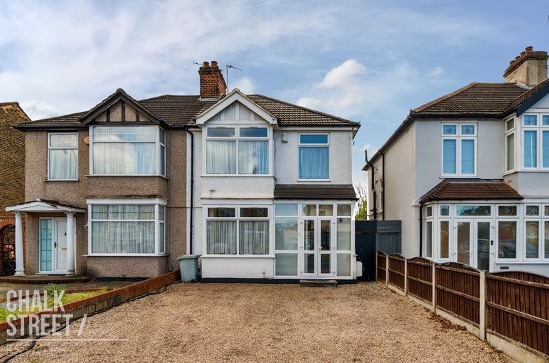 3 bed semidetached house for sale in Heath Park Road, Gidea Park RM2