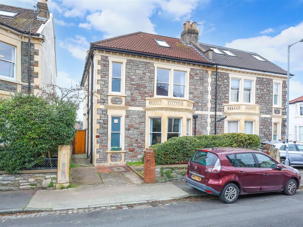 5 bed semidetached house for sale in Belmont Road, St. Andrews