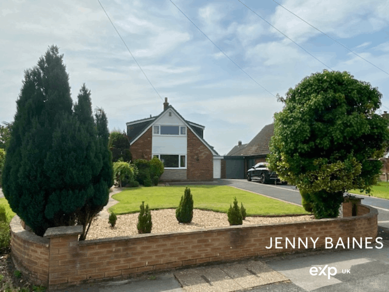 3 bed linkdetached house for sale in Liverpool Road, Hutton, Preston