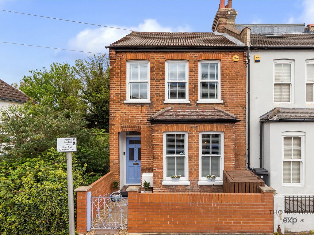 3 bed semidetached house for sale in Godwin Road, Bromley BR2 Zoopla