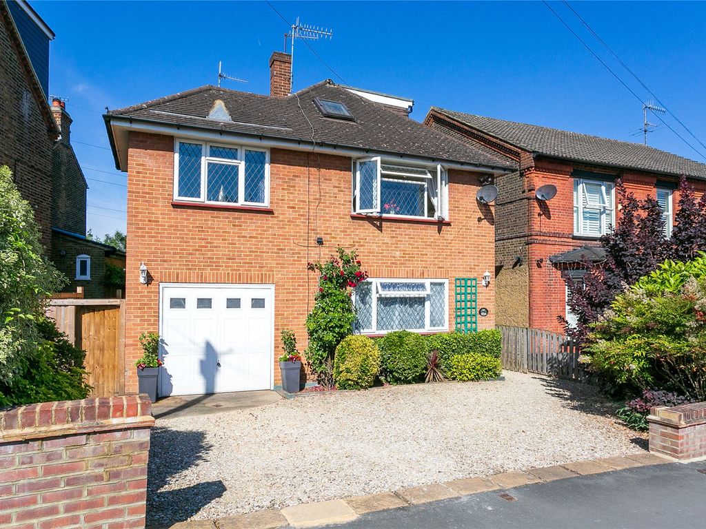 4 bed detached house for sale in Bushey Grove Road, Bushey