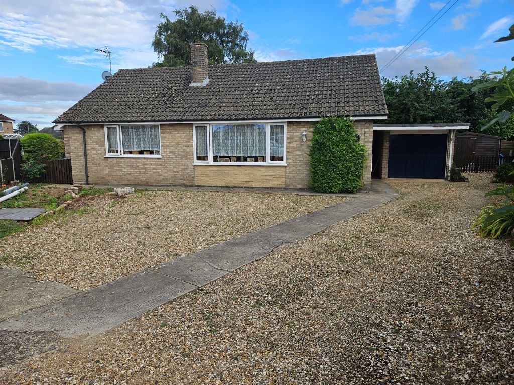 3 bed detached bungalow for sale in Windsor Avenue, Holbeach, Spalding