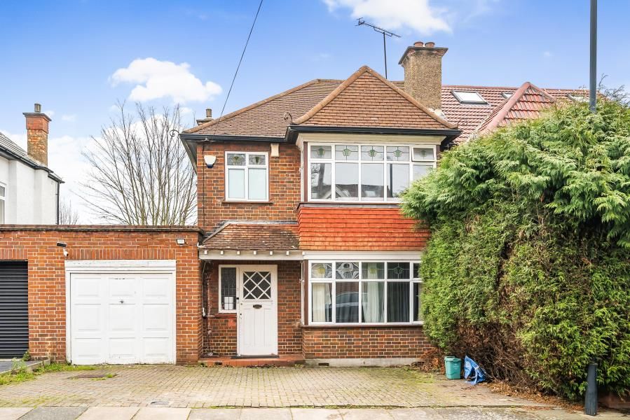 3 bed semidetached house for sale in Vista Way, Kenton HA3, £775,000